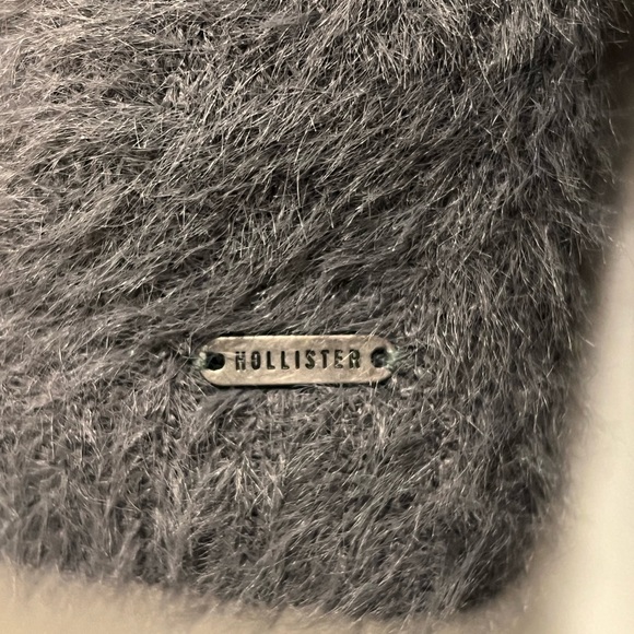 Hollister Top and skirt combo - Picture 5 of 5